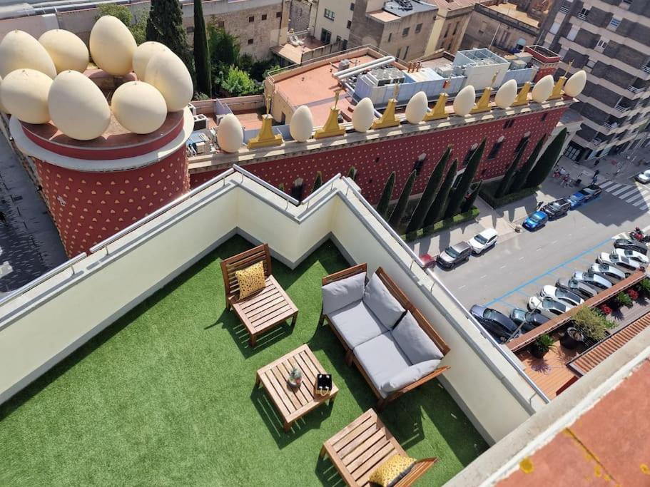 Atico Frente Al Museo Dali Lägenhet Figueres  Exteriör bild