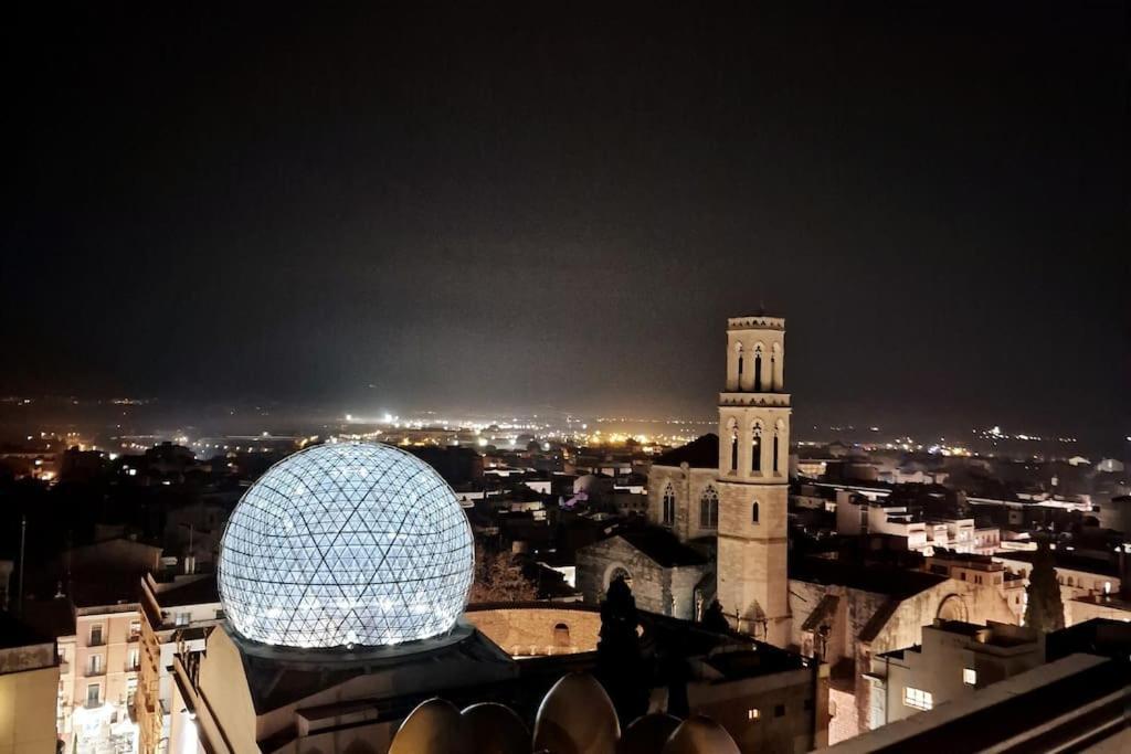 Atico Frente Al Museo Dali Lägenhet Figueres  Exteriör bild